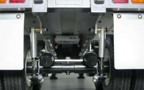 大車停后為何發(fā)出巨大聲音 空氣彈簧與熱壓平板機(jī)的作用解析